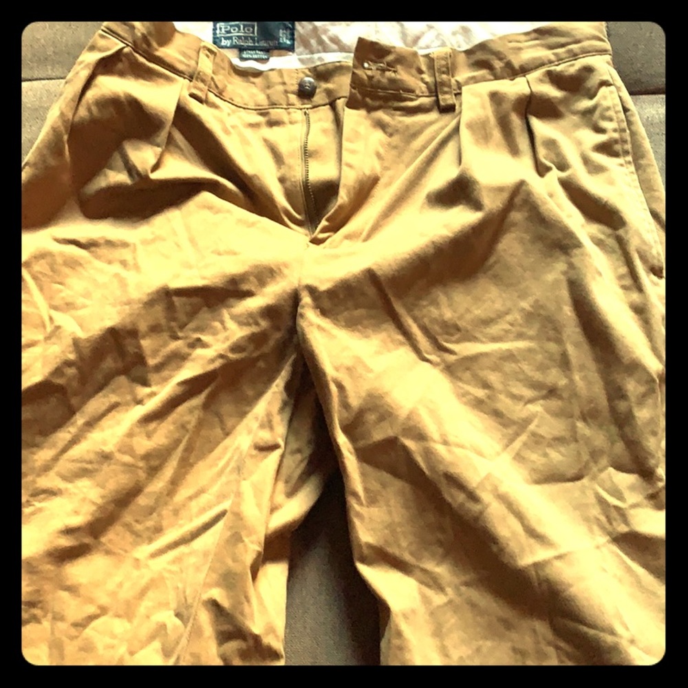 Men’s Khaki pants